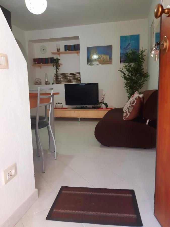 Nel Cuore Del Centro Storico Cagliari Extérieur photo